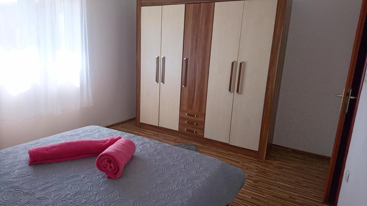 Apartman Vuleta Ražanac Kültér fotó