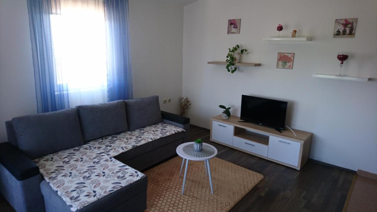 Apartman Vuleta Ražanac Kültér fotó