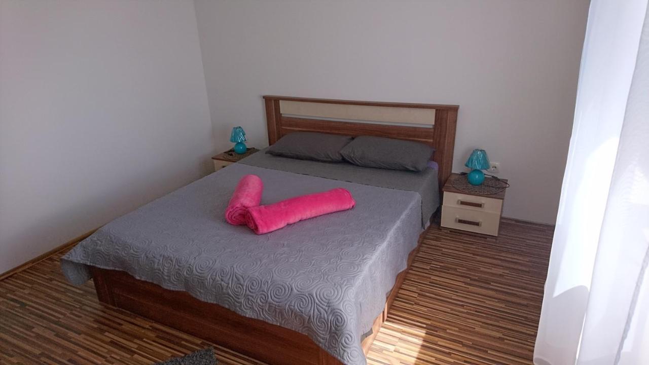 Apartman Vuleta Ražanac Kültér fotó