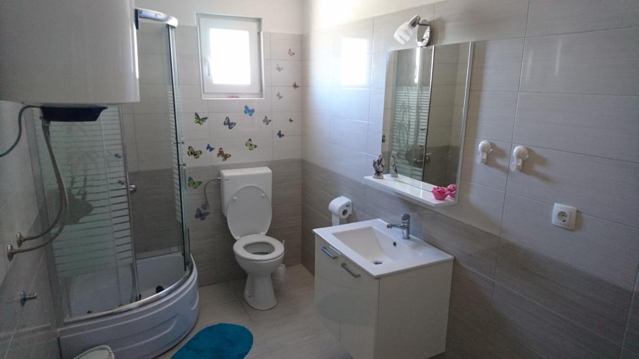 Apartman Vuleta Ražanac Kültér fotó